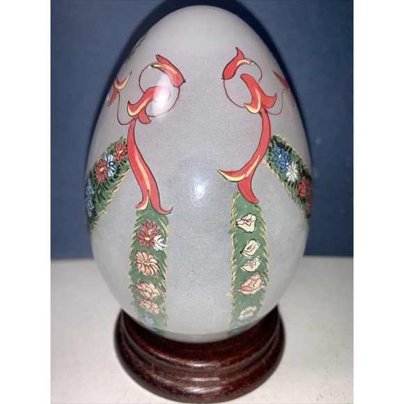 Vintage Chinese Reverse Hand Painted Frosted Glass Egg w Flower Garland Design - Picture 3 of 10